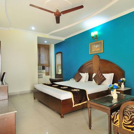 Hotel Maharaja Residency Jalandhar Esterno foto