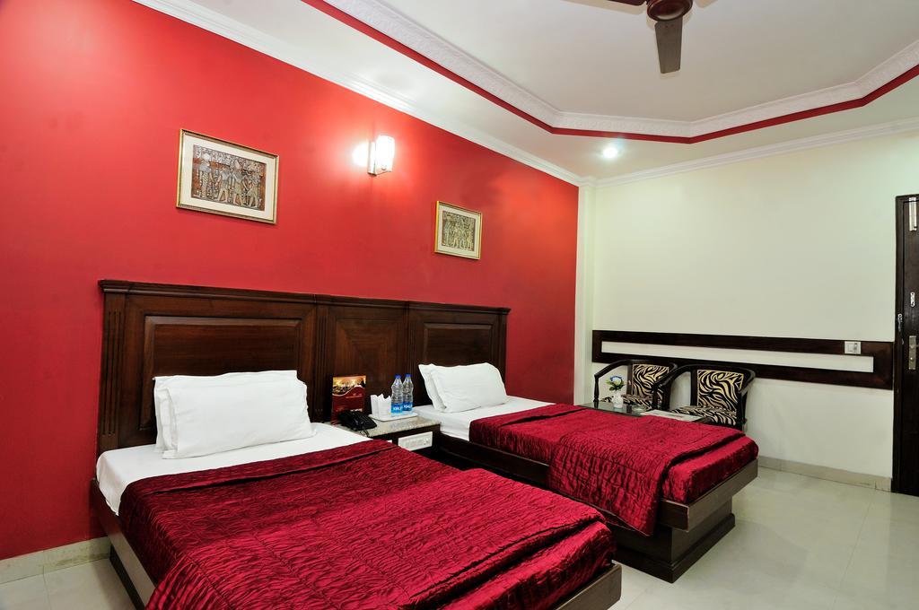 Hotel Maharaja Residency Jalandhar Camera foto