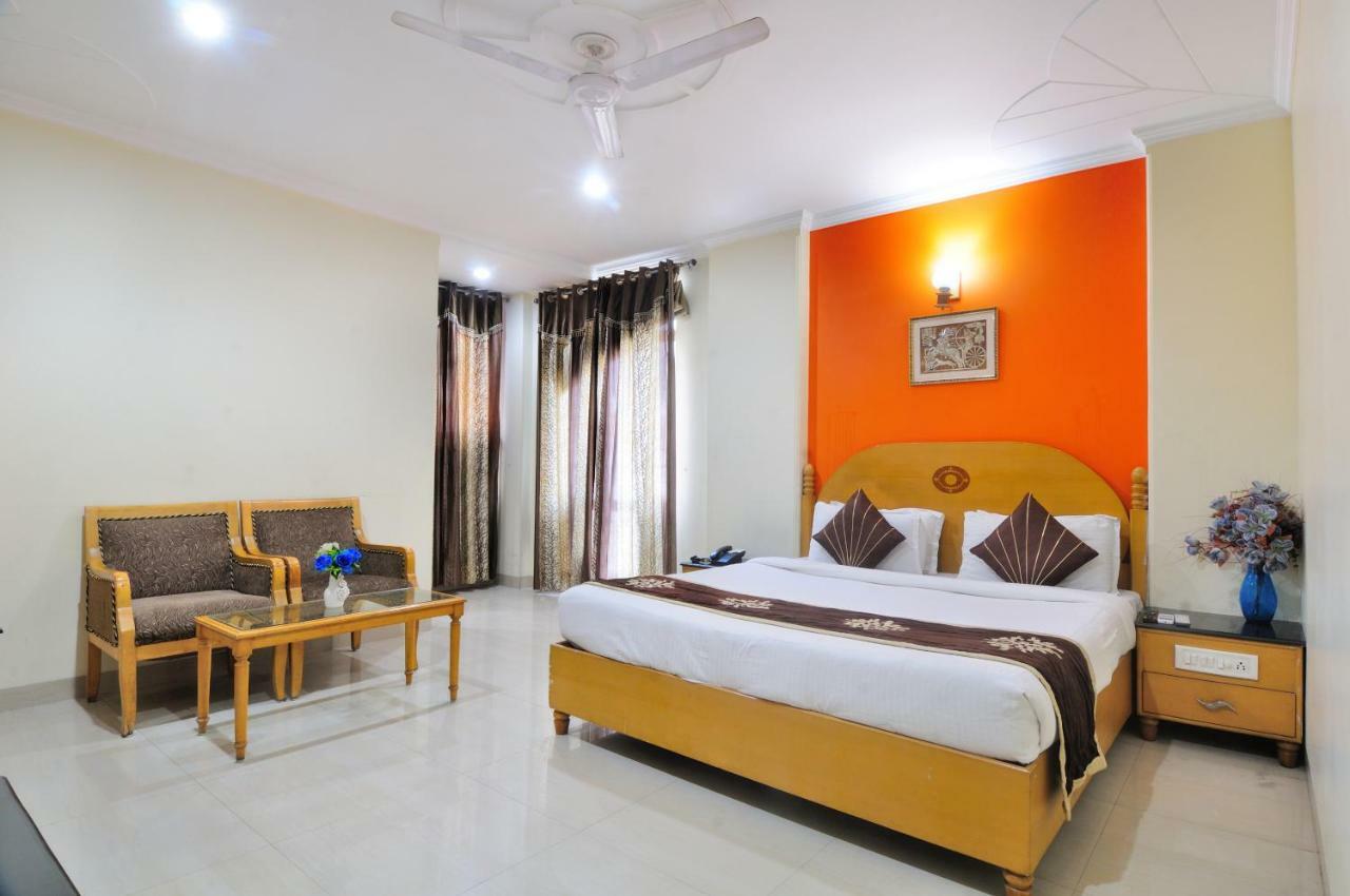 Hotel Maharaja Residency Jalandhar Esterno foto